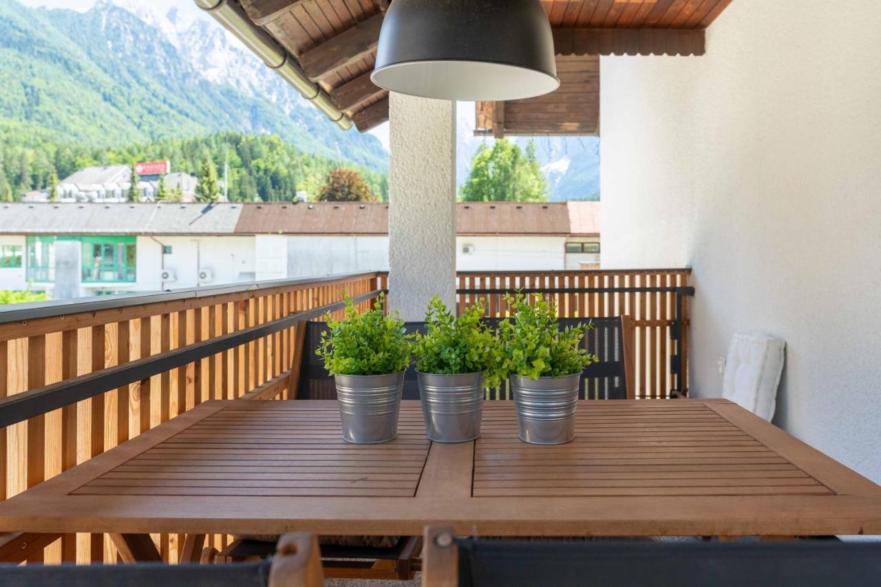 Apartma Pecek Kranjska Gora Buitenkant foto