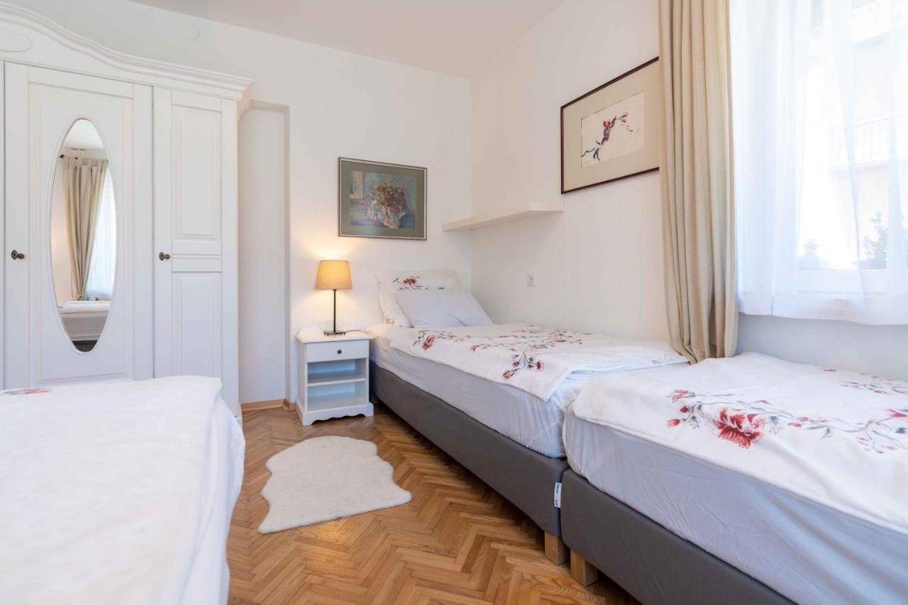 Apartma Pecek Kranjska Gora Buitenkant foto