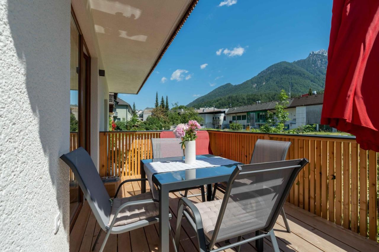 Apartma Pecek Kranjska Gora Appartement Buitenkant foto