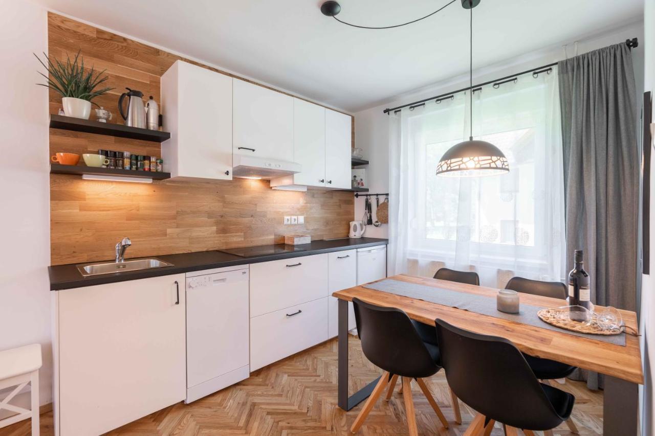 Apartma Pecek Kranjska Gora Buitenkant foto
